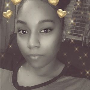 Meet your Posher, Ana